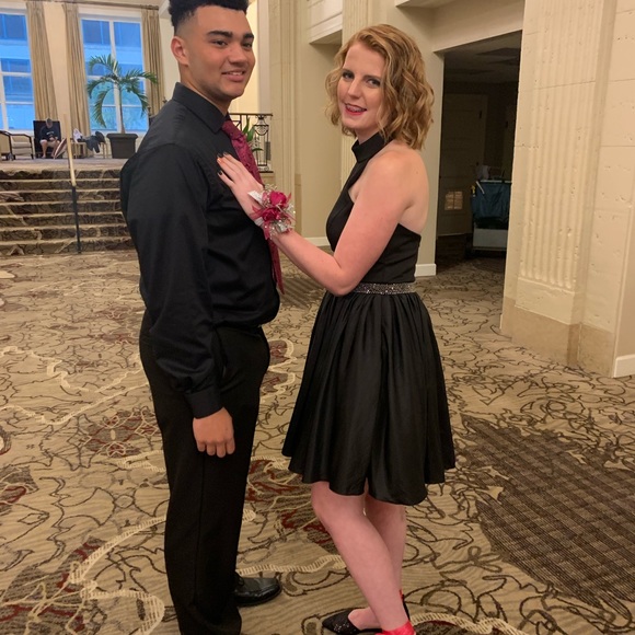 Black high neck Sherri Hill - Picture 3 of 4